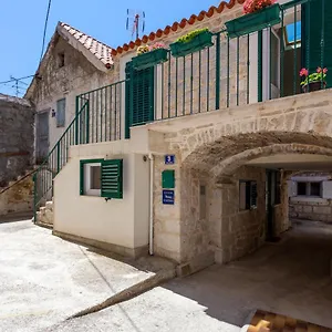 https://apartment-gorki.splithotels.org
